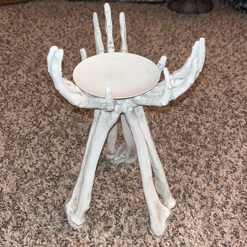 Candle holder